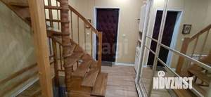 Дом 260м&sup2;, 3-этажный, участок 15 сот.  