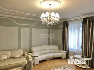 Дом 181м², 2-этажный, участок 20 сот.  