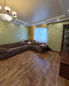 Дом 263м&sup2;, 2-этажный, участок 15 сот.  