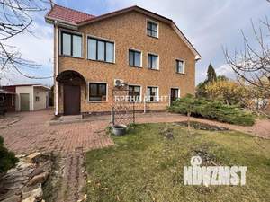 Дом 250м², 2-этажный, участок 32 сот.  
