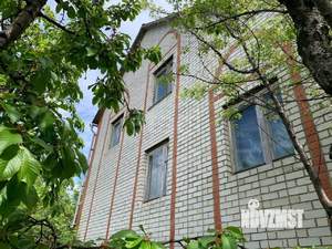 Дом 193м², 3-этажный, участок 15 сот.  