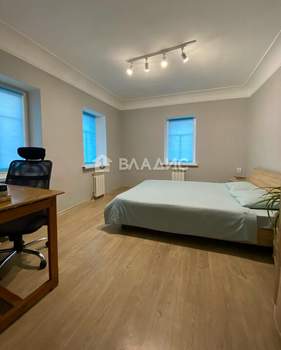 Дом 80м&sup2;, 1-этажный, участок 6 сот.  