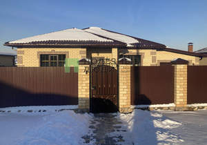 Дом 100м&sup2;, 1-этажный, участок 8 сот.  