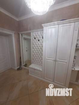 Коттедж 230м&sup2;, 2-этажный, участок 16 сот.  