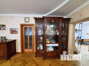 Дом 233м&sup2;, 2-этажный, участок 15 сот.  