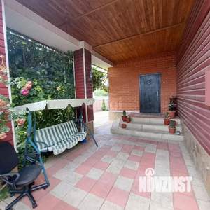 Дом 185м&sup2;, 2-этажный, участок 15 сот.  