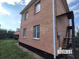 Дом 200м², 2-этажный, участок 6 сот.  