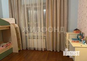 Дом 310м², 2-этажный, участок 15 сот.  