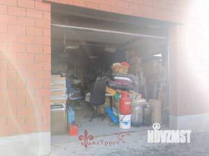 Дом 100м&sup2;, 2-этажный, участок 3 сот.  