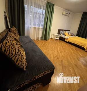 1-к квартира, посуточно, 40м2, 3/6 этаж