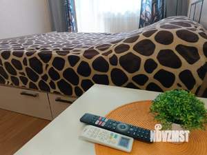 1-к квартира, посуточно, 40м2, 2/10 этаж
