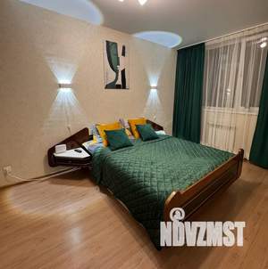 1-к квартира, посуточно, 44м2, 8/10 этаж