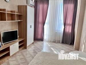 1-к квартира, посуточно, 44м2, 10/18 этаж