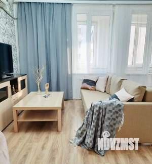 Студия квартира, посуточно, 60м2, 3/15 этаж