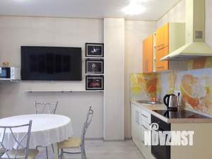 2-к квартира, посуточно, 52м2, 10/18 этаж