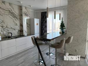 Студия квартира, посуточно, 54м2, 7/18 этаж