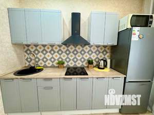 1-к квартира, посуточно, 42м2, 18/18 этаж