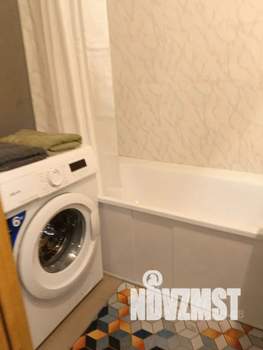 1-к квартира, посуточно, 37м2, 4/10 этаж
