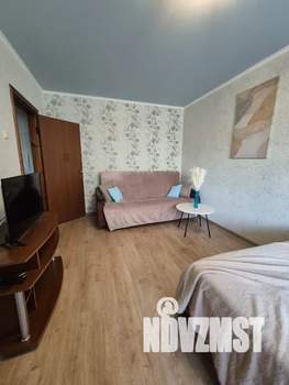 1-к квартира, посуточно, 35м2, 4/10 этаж