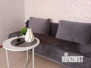 1-к квартира, посуточно, 37м2, 4/10 этаж