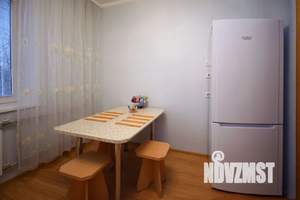 1-к квартира, посуточно, 35м2, 2/10 этаж