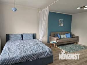 Студия квартира, посуточно, 35м2, 1/5 этаж