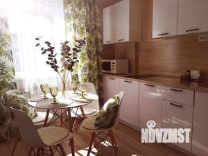 1-к квартира, посуточно, 35м2, 2/10 этаж
