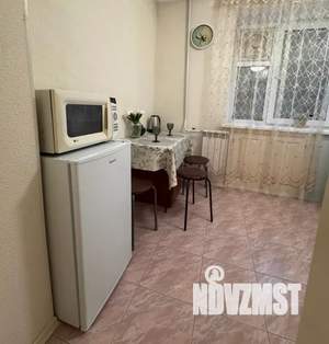 1-к квартира, посуточно, 40м2, 3/5 этаж