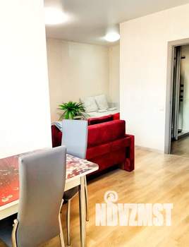 Студия квартира, посуточно, 44м2, 2/10 этаж