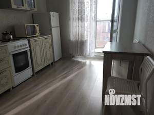 1-к квартира, посуточно, 40м2, 9/10 этаж