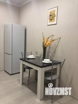 Студия квартира, посуточно, 38м2, 4/15 этаж