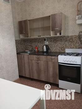 1-к квартира, посуточно, 39м2, 6/9 этаж