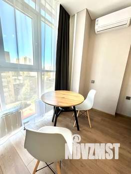 Студия квартира, посуточно, 40м2, 7/14 этаж