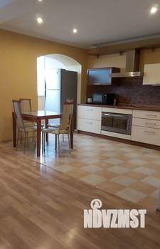 3-к квартира, на длительный срок, 100м2, 10/10 этаж