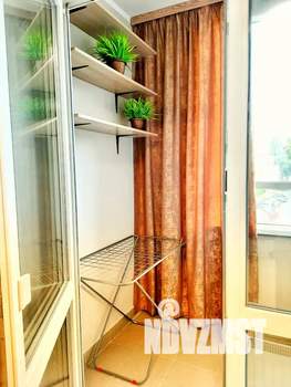 Студия квартира, посуточно, 44м2, 2/10 этаж