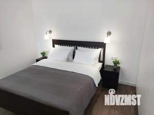 Студия квартира, посуточно, 42м2, 1/4 этаж