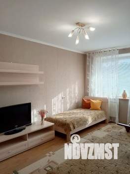 1-к квартира, посуточно, 34м2, 4/9 этаж