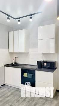 Студия квартира, посуточно, 49м2, 3/18 этаж