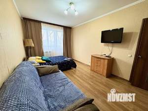 1-к квартира, посуточно, 42м2, 7/10 этаж