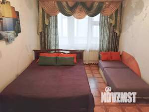 1-к квартира, посуточно, 38м2, 1/10 этаж