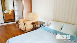 1-к квартира, посуточно, 42м2, 7/16 этаж