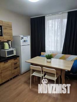 Студия квартира, посуточно, 37м2, 1/14 этаж