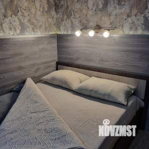 1-к квартира, посуточно, 35м2, 1/10 этаж