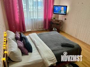 1-к квартира, посуточно, 44м2, 4/10 этаж