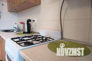 1-к квартира, посуточно, 43м2, 8/10 этаж