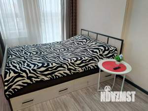 1-к квартира, посуточно, 37м2, 4/18 этаж