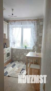 2-к квартира, посуточно, 42м2, 4/9 этаж