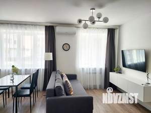 Студия квартира, посуточно, 42м2, 1/4 этаж