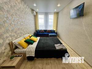 1-к квартира, посуточно, 42м2, 1/1 этаж