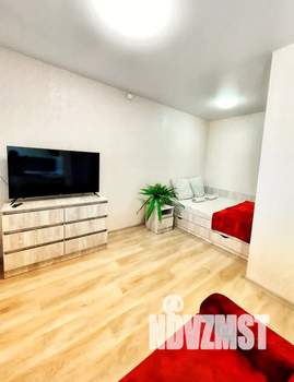 Студия квартира, посуточно, 44м2, 2/10 этаж